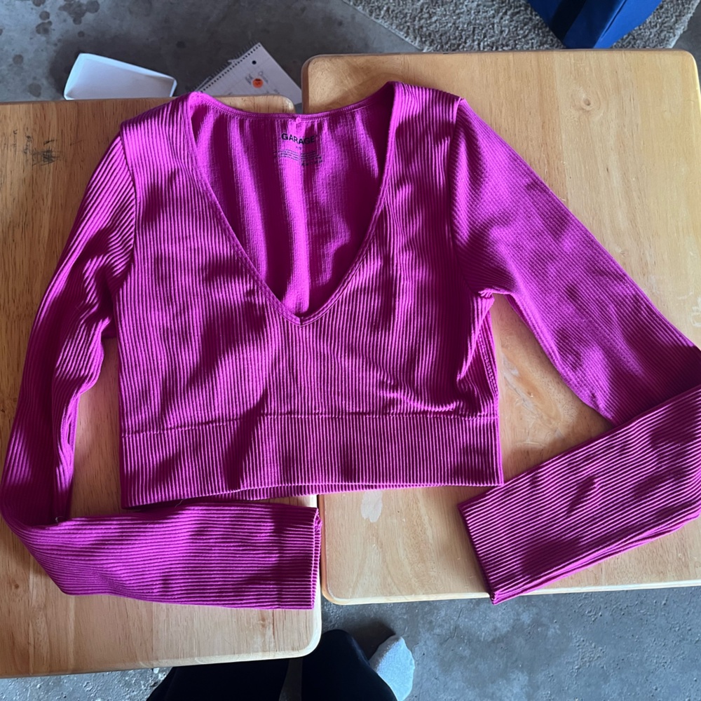 Garage Plunge Long Sleeve